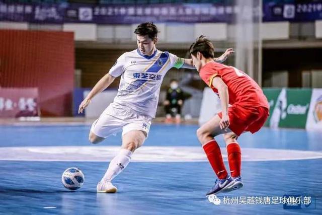 阿莫林：暴风雨总会来！在曼联参加发布会太难了